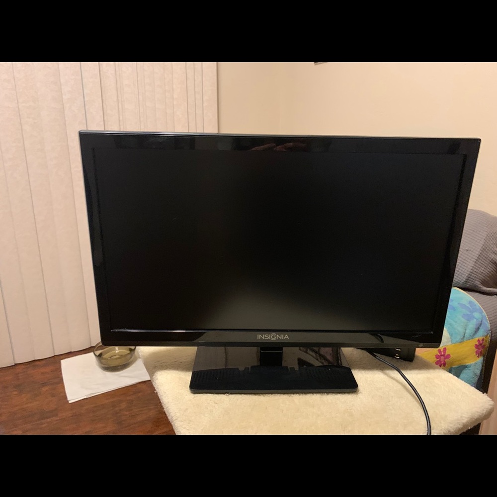 19 inch TV with DVD player